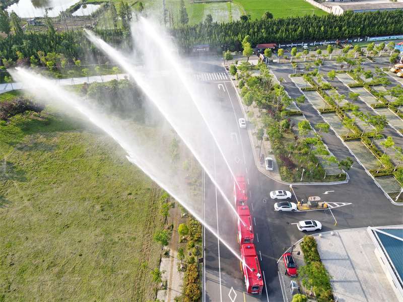 六盤水市森林器材消防車4S店_代理商電話
