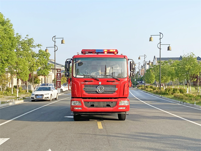 麗江消防車多久充一次電
