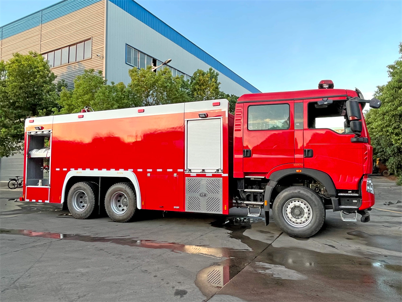 消防車噴水如何切換成泡沫
