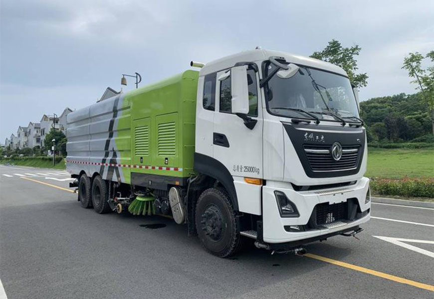 東風天龍后雙橋 洗掃車