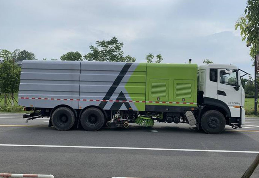 東風天龍后雙橋 洗掃車