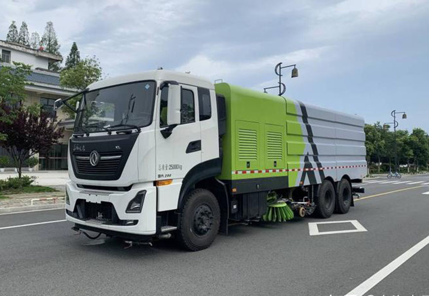 東風天龍后雙橋 洗掃車